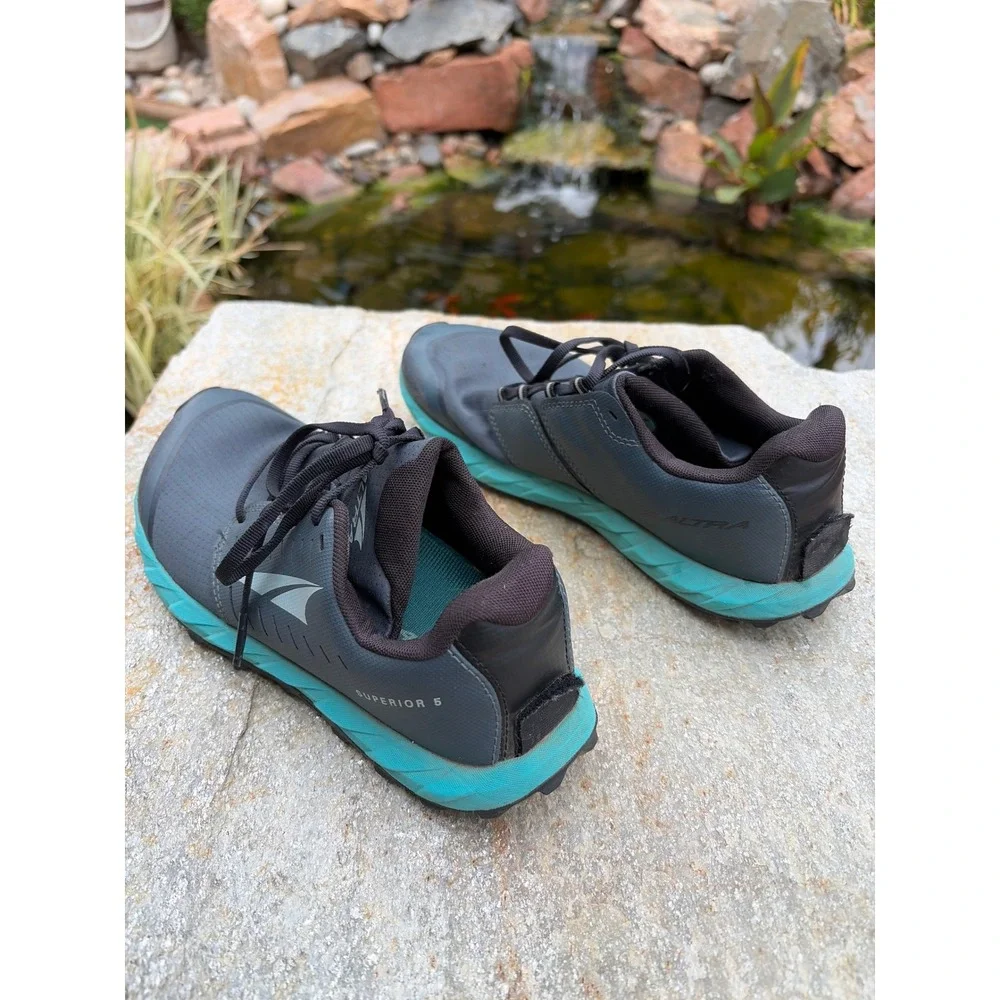 Altra superior trail